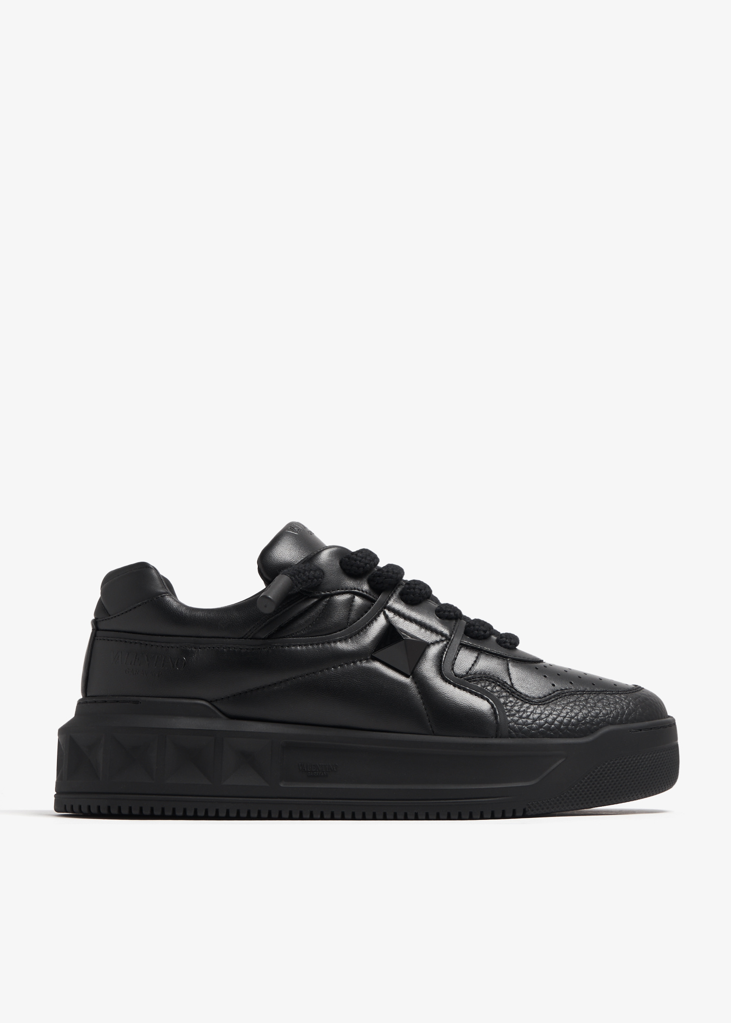 Valentino Garavani One Stud XL sneakers for Men - Black in