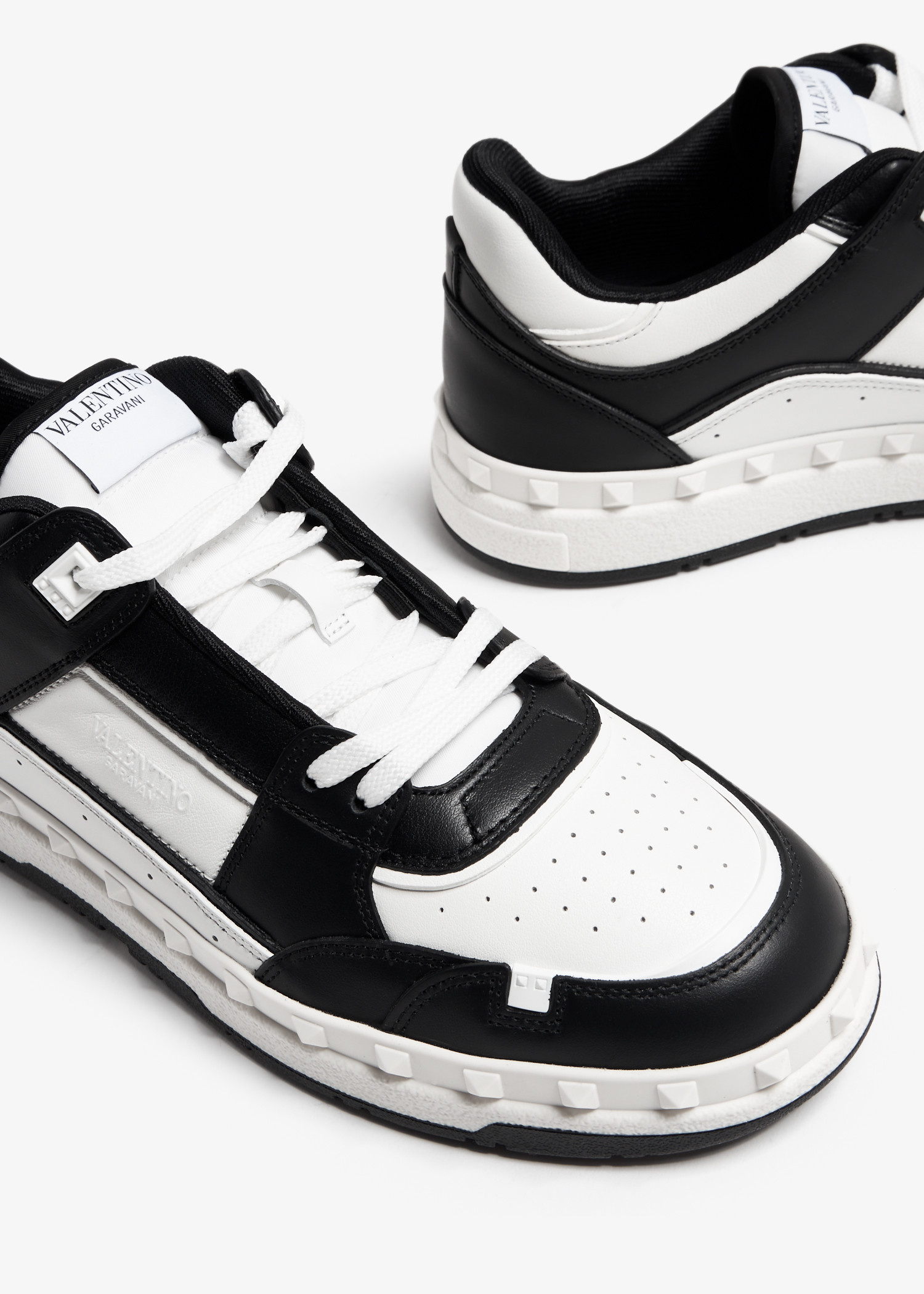 Valentino Garavani Freedots sneakers for Men - Black in UAE