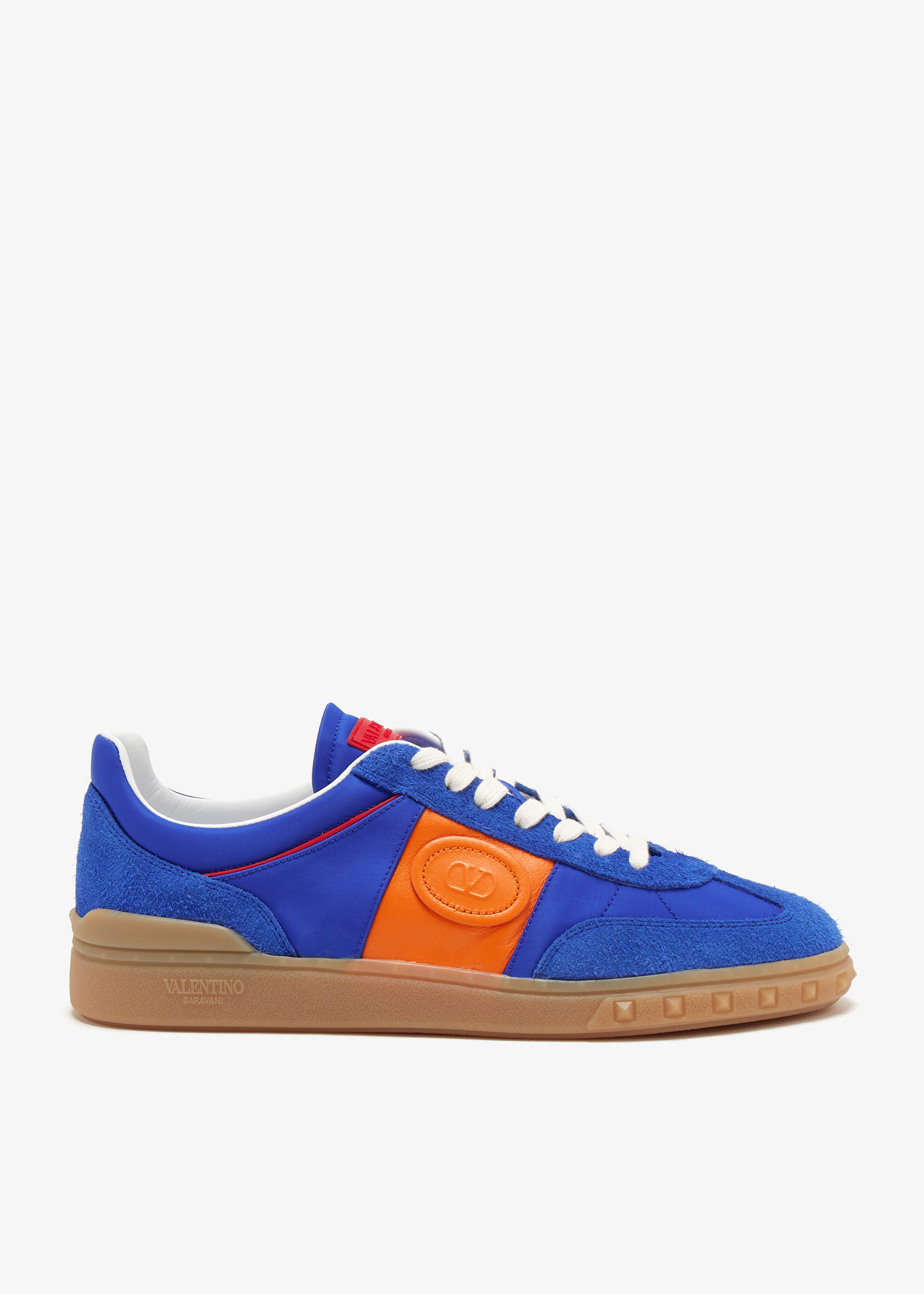 【関税&送料込】Valentino Garavani Light Orange Suede Upvill Valentino Garavani Light Orange Suede Upvillage Sneakers