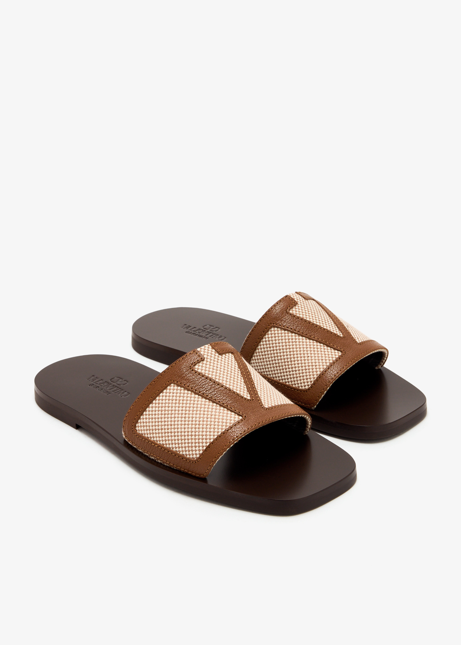 サンダル・ミュール VALENTINO GARAVANI 6Y2S0J72THG Sandals \"Viva Superstar\" 20 Valentino Garavani Viva Superstar Slides (VALENTINO/サンダル