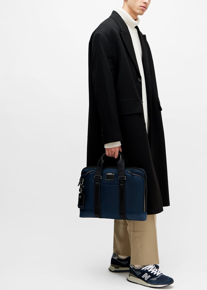 青！未使用　TUMI  ALPHA BRAVO　Academy Brief TUMI Alpha Bravo Academy Brief – Luggage Pros