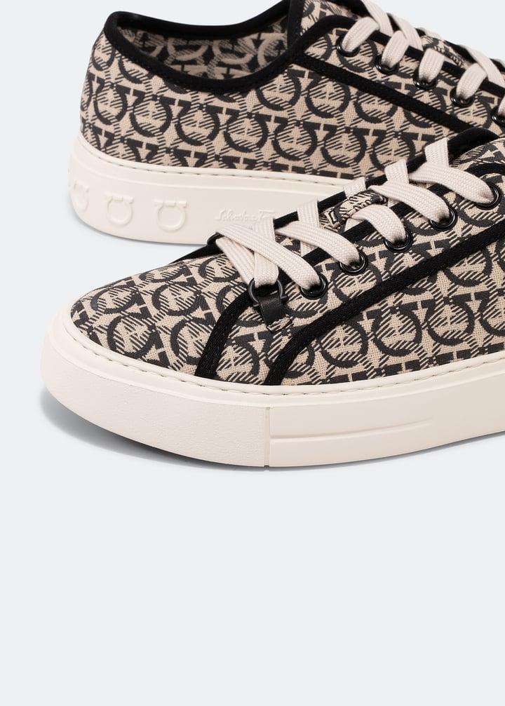 02b342-706670_2.jpg?ts=20220505182037