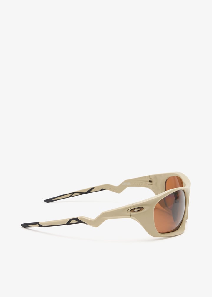 Oakley Lateralis sunglasses for Men - Beige in USA | Level Shoes