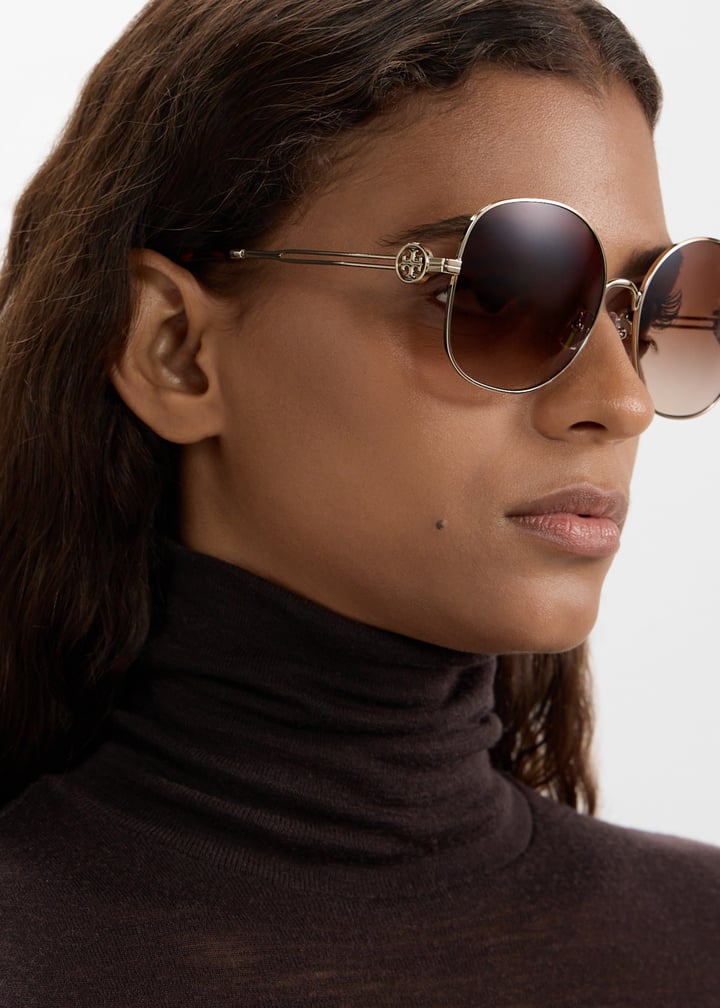 Tory Burch Miller metal round sunglasses for Women - Gold in  display picture 3