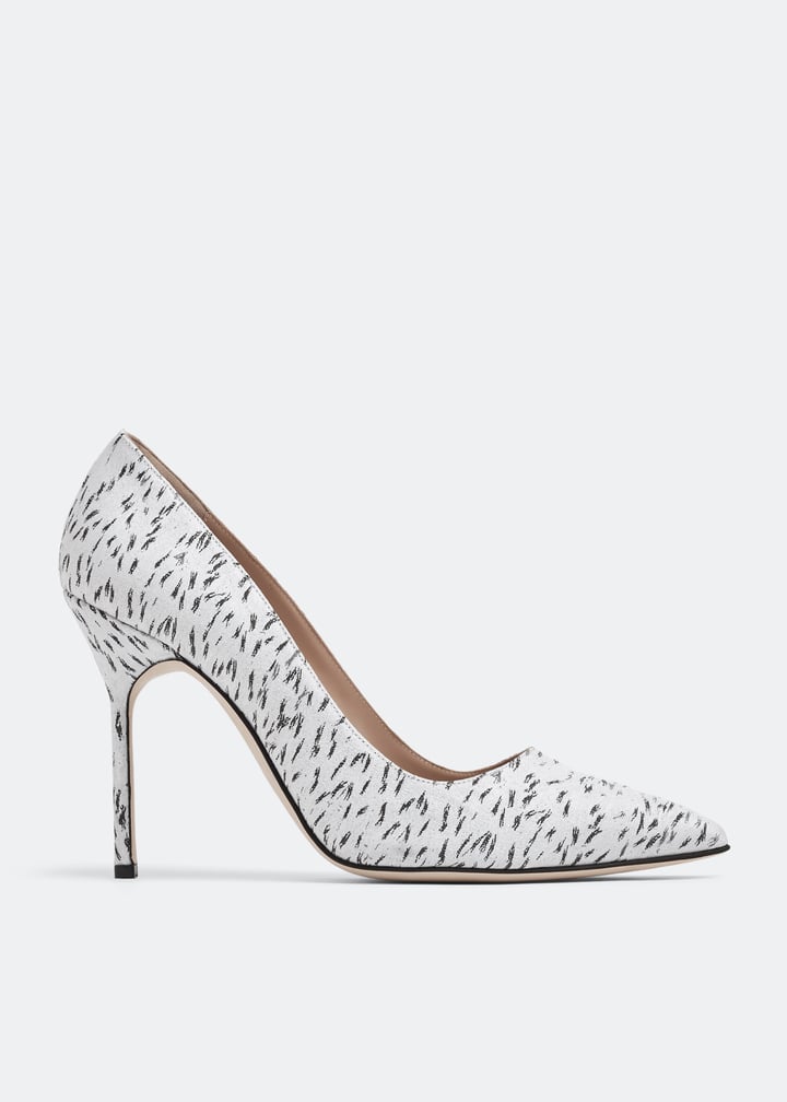 Manolo Blahnik BB pumps for Women - White in UAE | Level Shoes