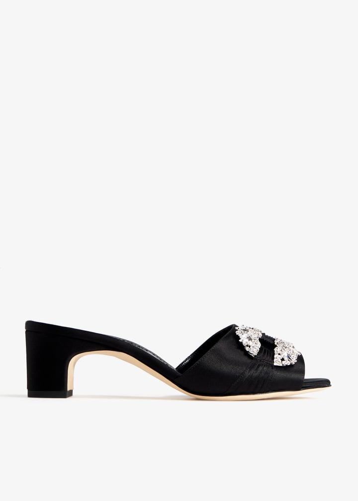MANOLO BLAHNIK ブラックサテンミュール Manolo Blahnik | Camparimu jewel 70 black satin mules