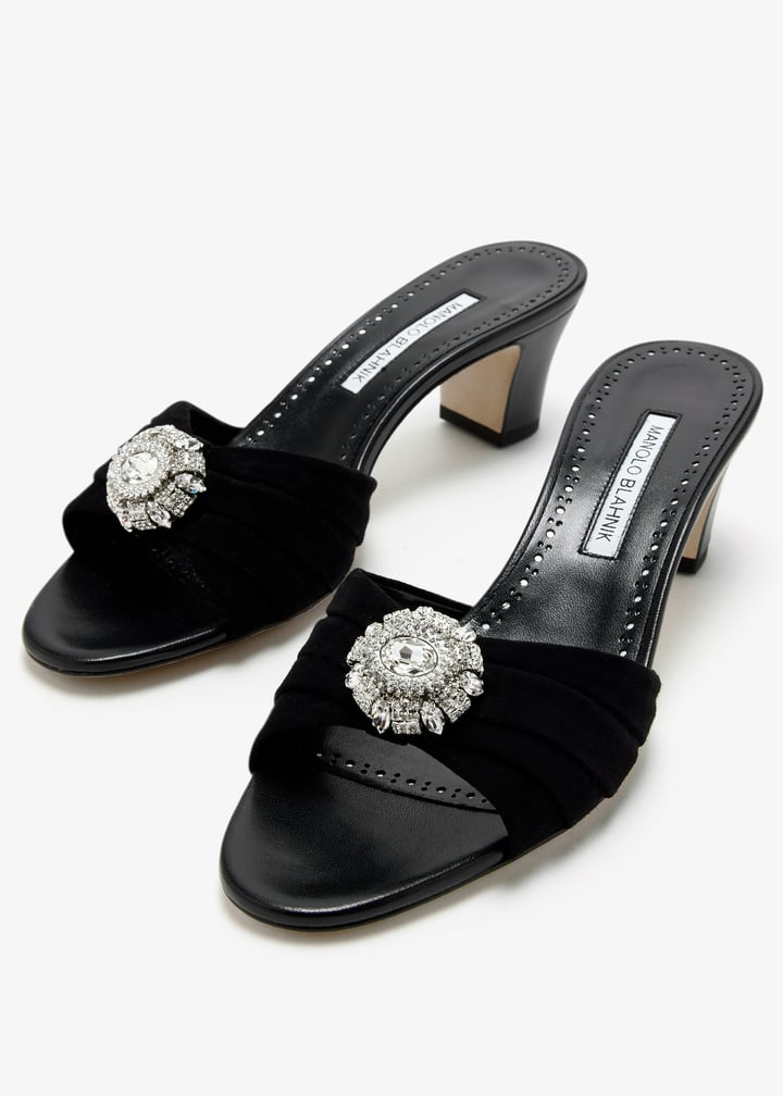 MANOLO BLAHNIK ビジュー付きブラックミュール　36サイズ 中古・古着通販】Manolo Blahnik (マノロブラニク) STURLUSHANGI