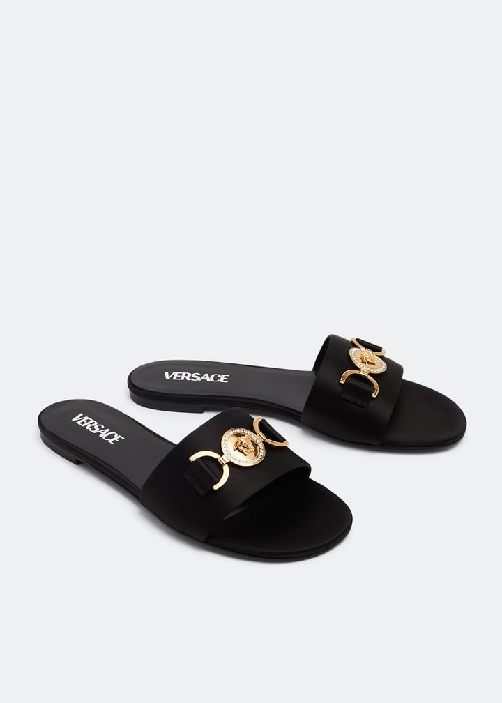 Versace Medusa '95 flat sandals for Women - Black in UAE