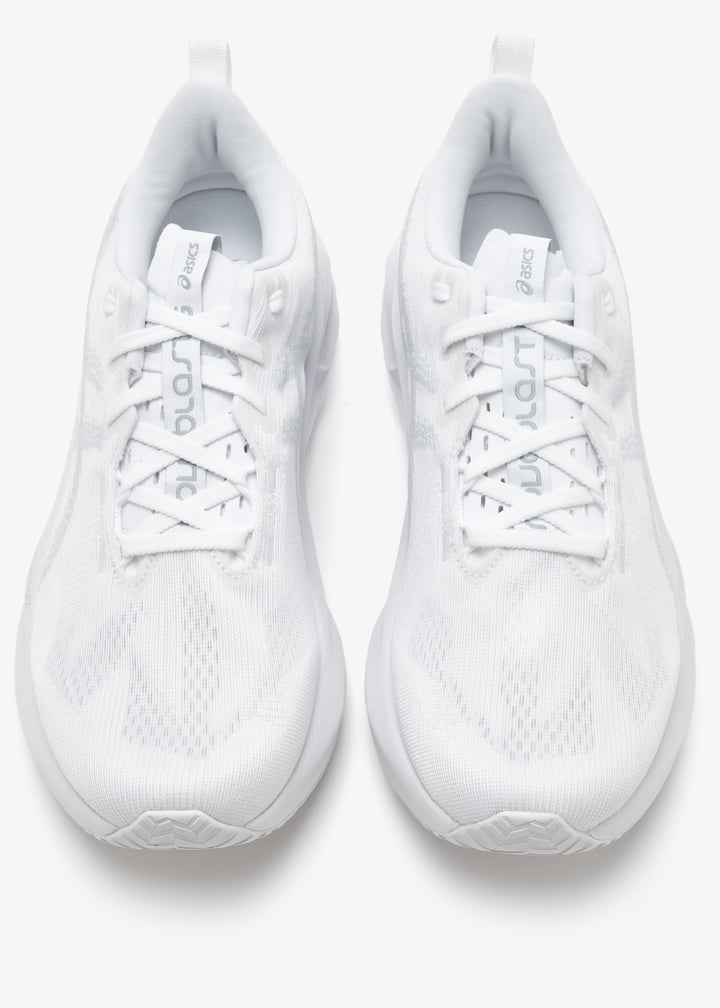 新品 ASICS NOVABLAST 5 ホワイト 28.0 Running shoes ASICS NOVABLAST 5 - Top4Running.com