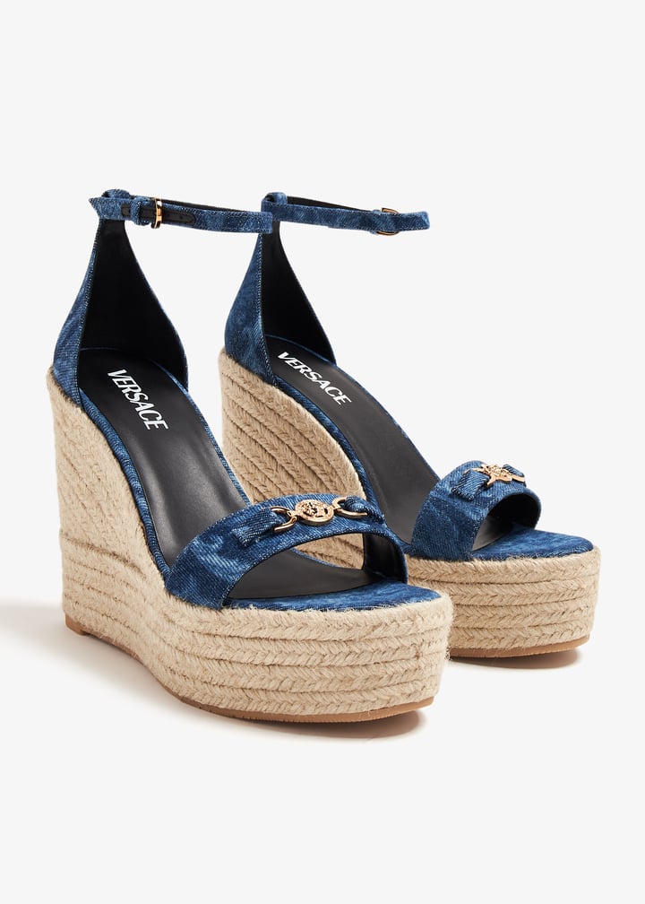 【Versace】Medusa '95 サテン エスパドリーユ ウェッジ Versace Medusa '95 wedge sandals for Women - Blue in UAE
