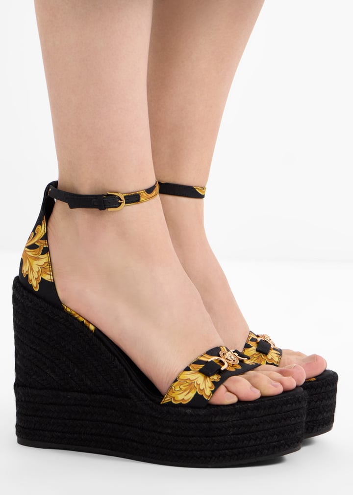 【送料&関税込】Versace Barocco Medusa 95 Wedge Sandals Barocco Medusa '95 Wedge Sandals 120 mm | VERSACE US