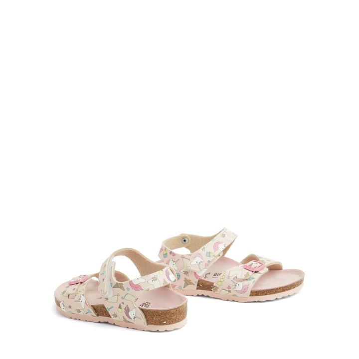 1020227k-rose_3.jpg?ts=20220504173212