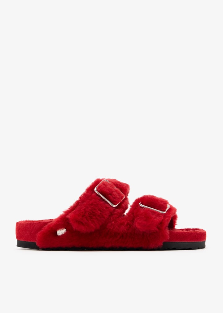 1029928-red_1.jpg?ts=20250101030514