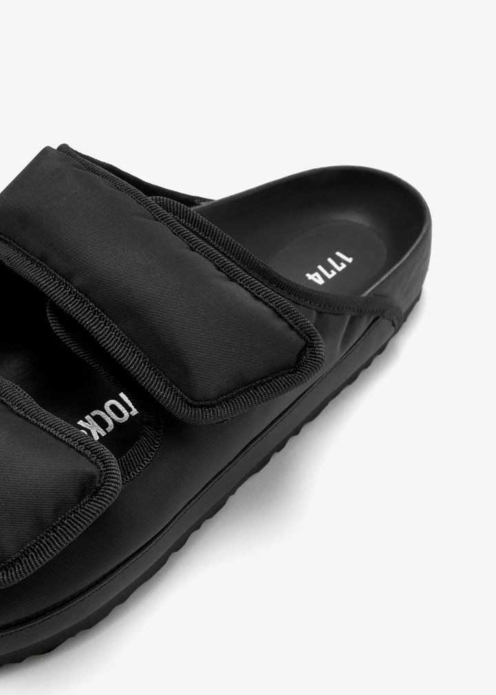 サンダル BIRKENSTOCK Black fabric Cosny slippers (1030404 BLACK) Birkenstock 1774 Arizona Cosny regular-width sandals for Men