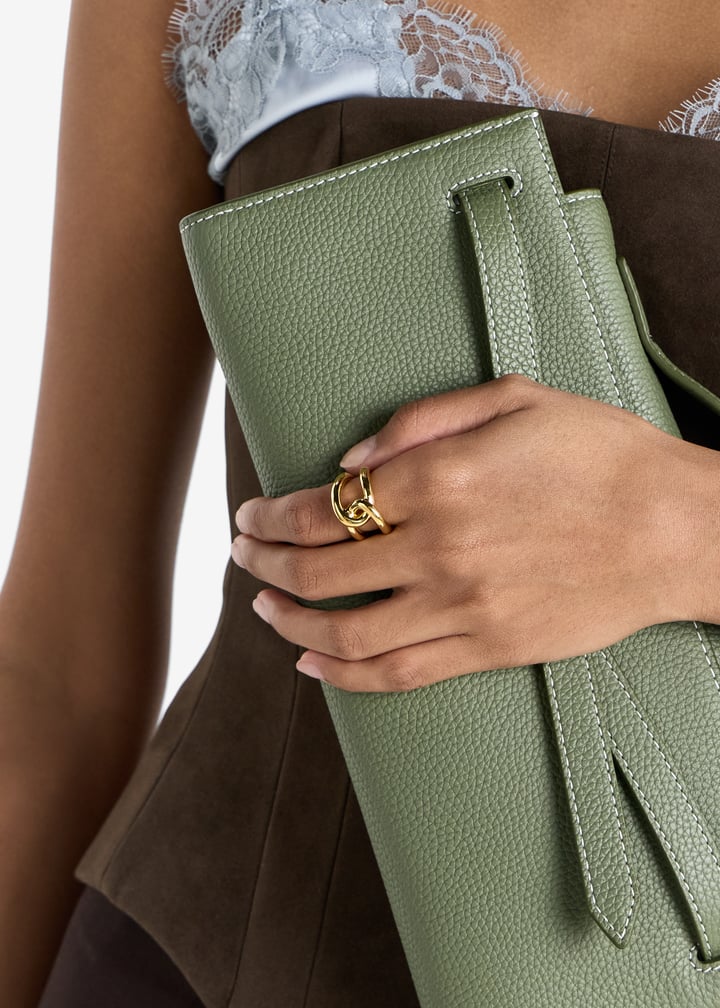 1052-gold_2.jpg?ts=20260308022526