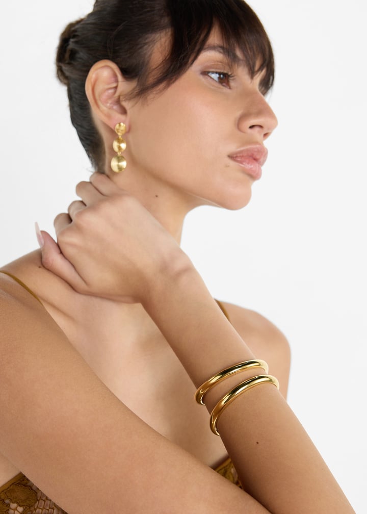 1071-gold_2.jpg?ts=20251118122530