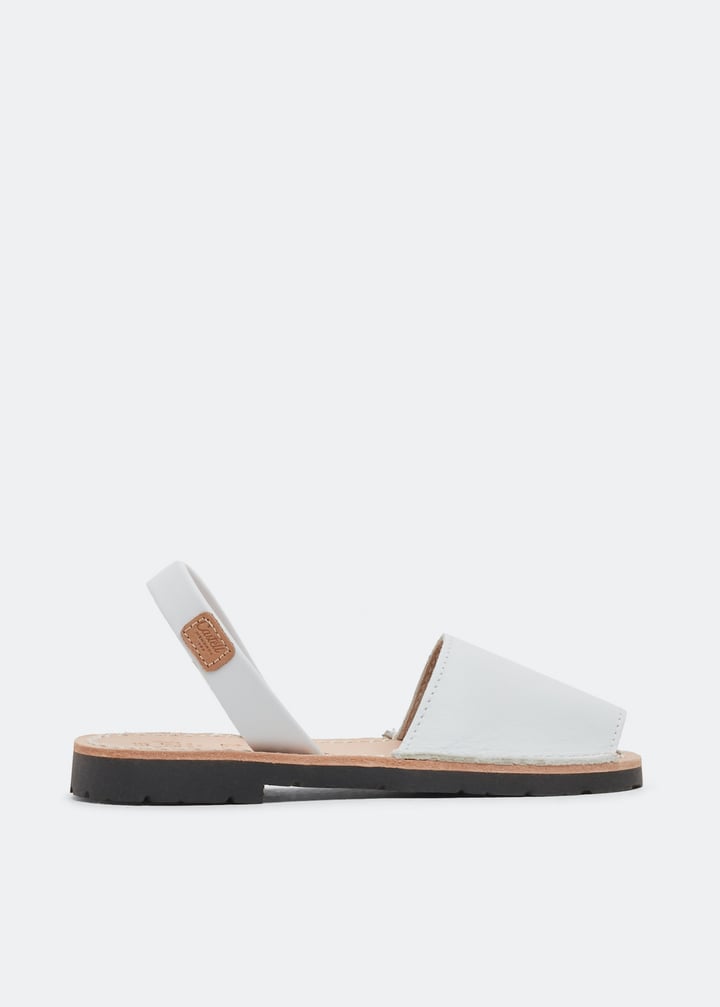 1097n-blanco_1.jpg?ts=20220504173252