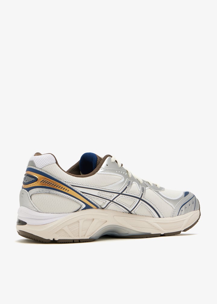 1203a320-114_6.jpg?ts=20251209022531