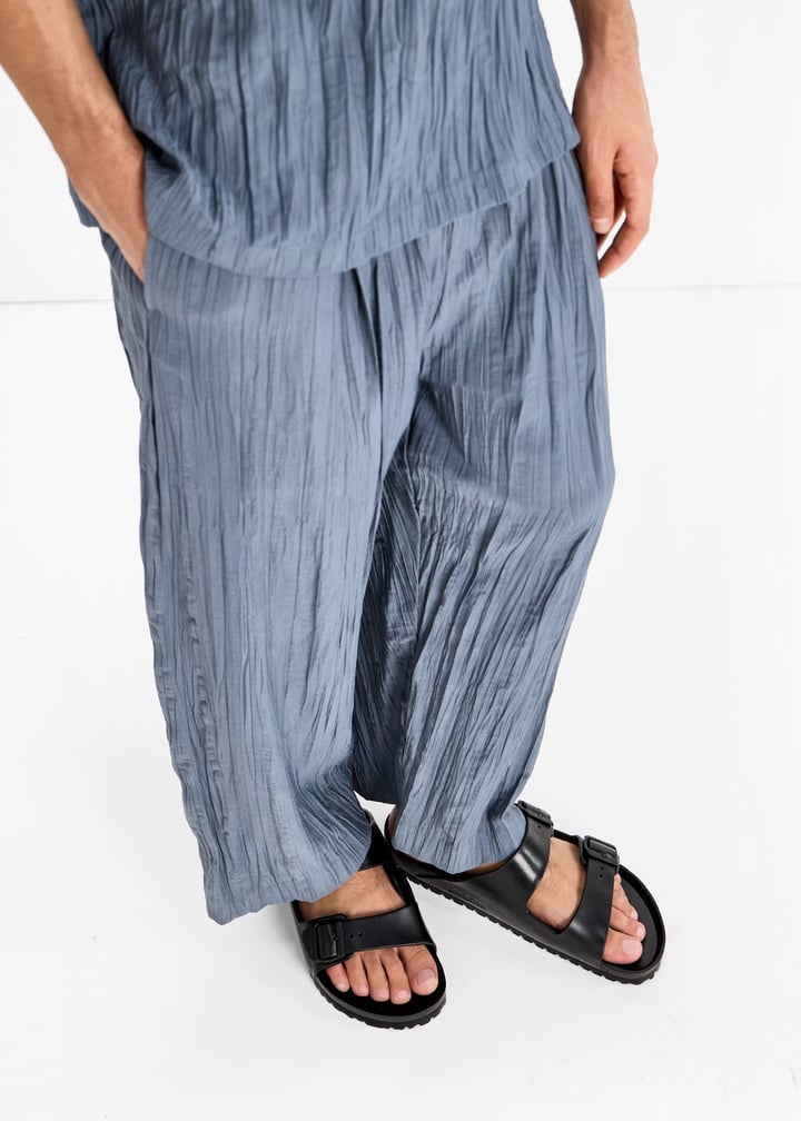 129421-black_2.jpg?ts=20260409030530