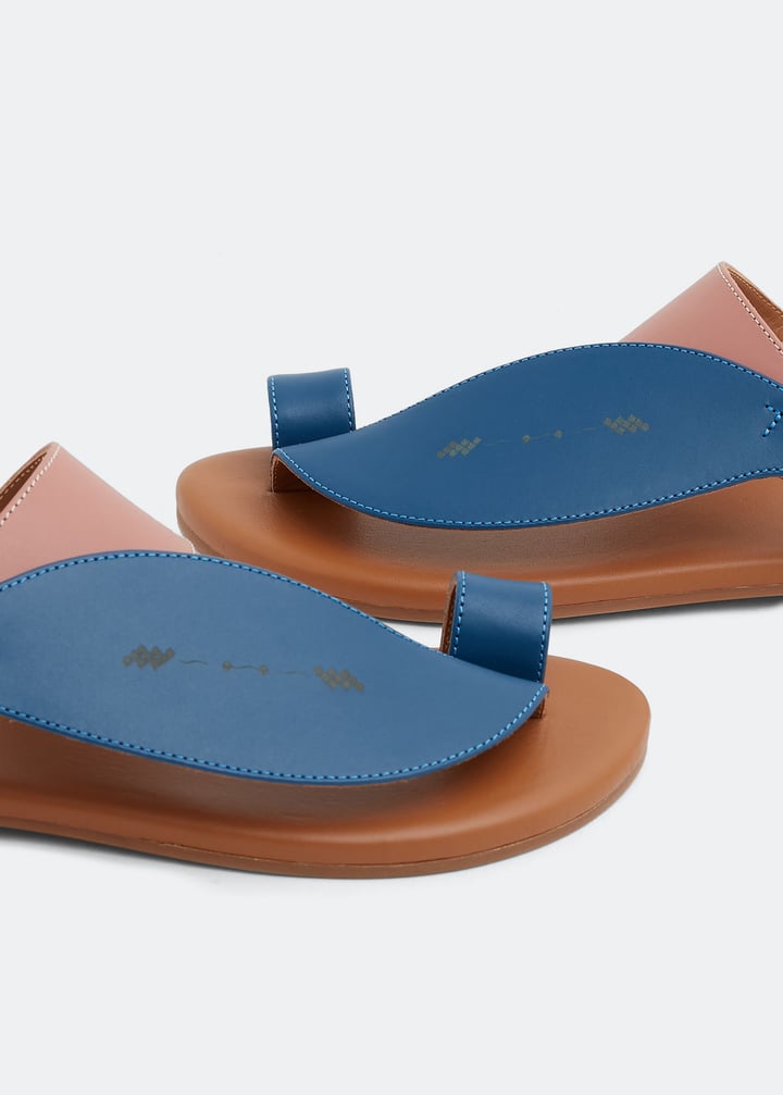 1443hwahafeer-blumak_3.jpg?ts=20220505182225