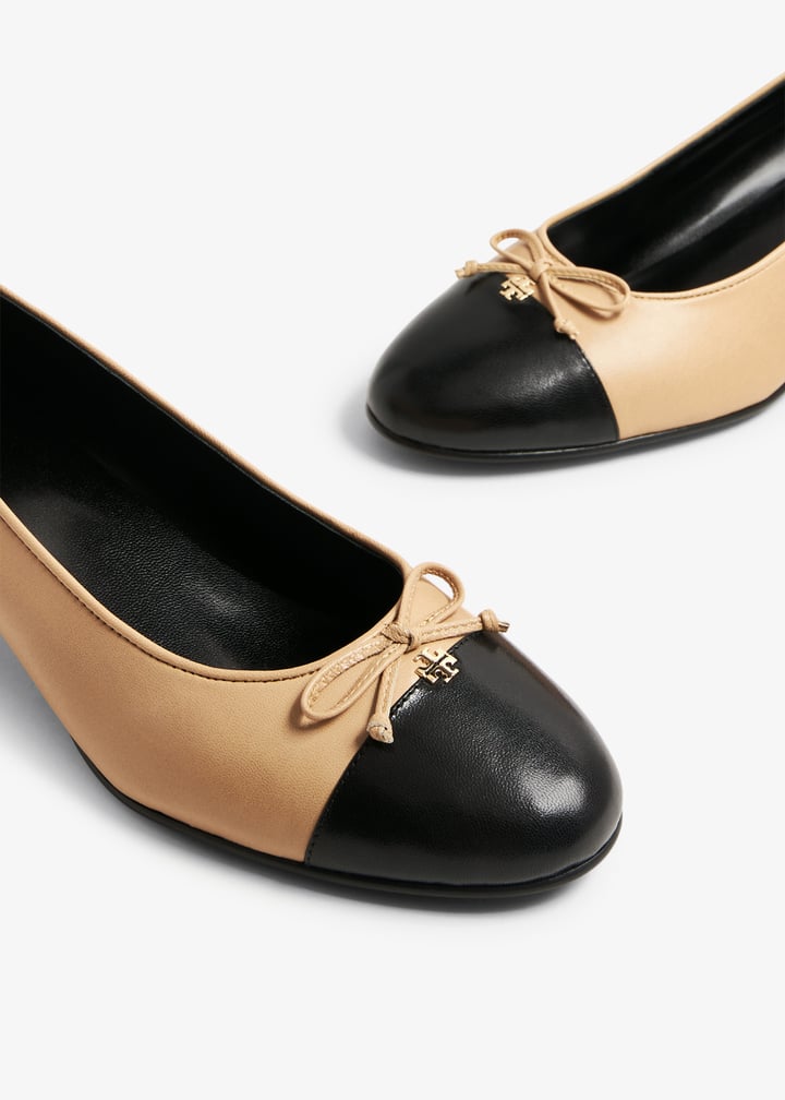 パンプス Tory Burch FW25 Heeled shoes (156210 250) Tory Burch Cap-toe pumps for Women - Beige in UAE | Level Shoes