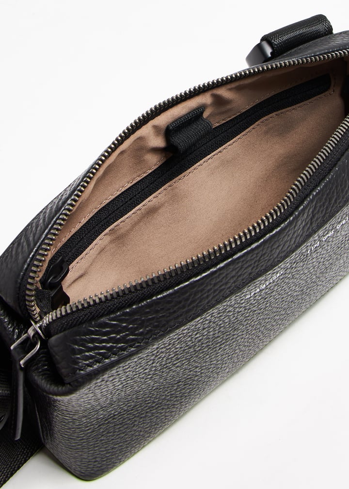 GRAMS28 157 essential sling bag for Men - Black in USA | Level Shoes