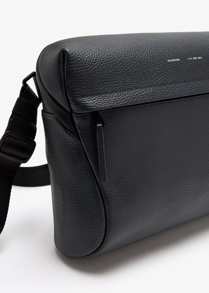 GRAMS28 171 laptop sling bag for Men - Navy in USA | Level Shoes