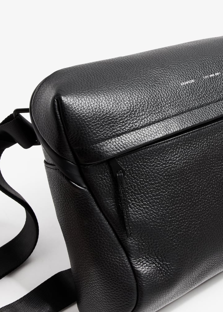 171-pelebl_2.jpg?ts=20240607110019