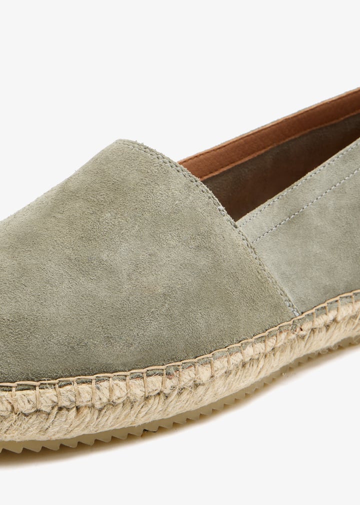 1737-913_5.jpg?ts=20251120022032