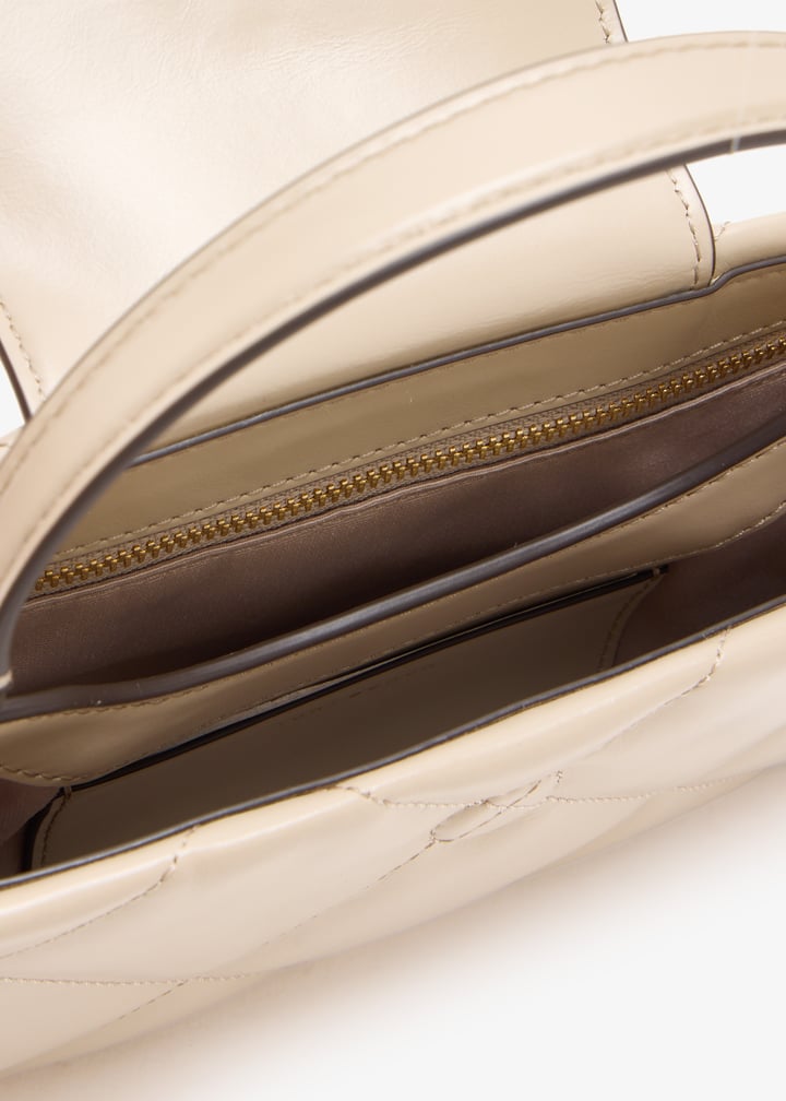 174999-250_7.jpg?ts=20251106031545