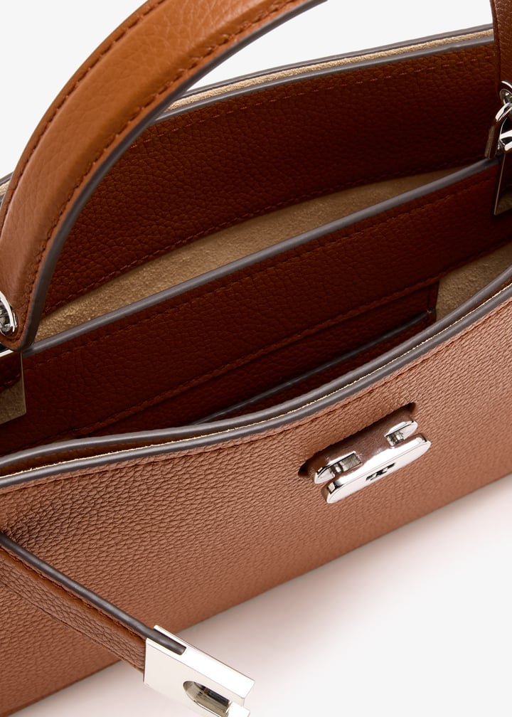 175603-200_7.jpg?ts=20250627031627