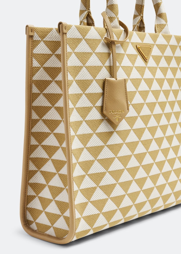 1ba356oom2fklf0j0av_4.jpg?ts=20230804034109