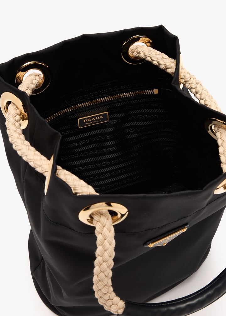 ショルダーバッグ・ポシェット Prada Sand Re-Nylon Prada Mariner Bucket Bag Prada Sand re-nylon mariner bucket bag | The Fashion Square