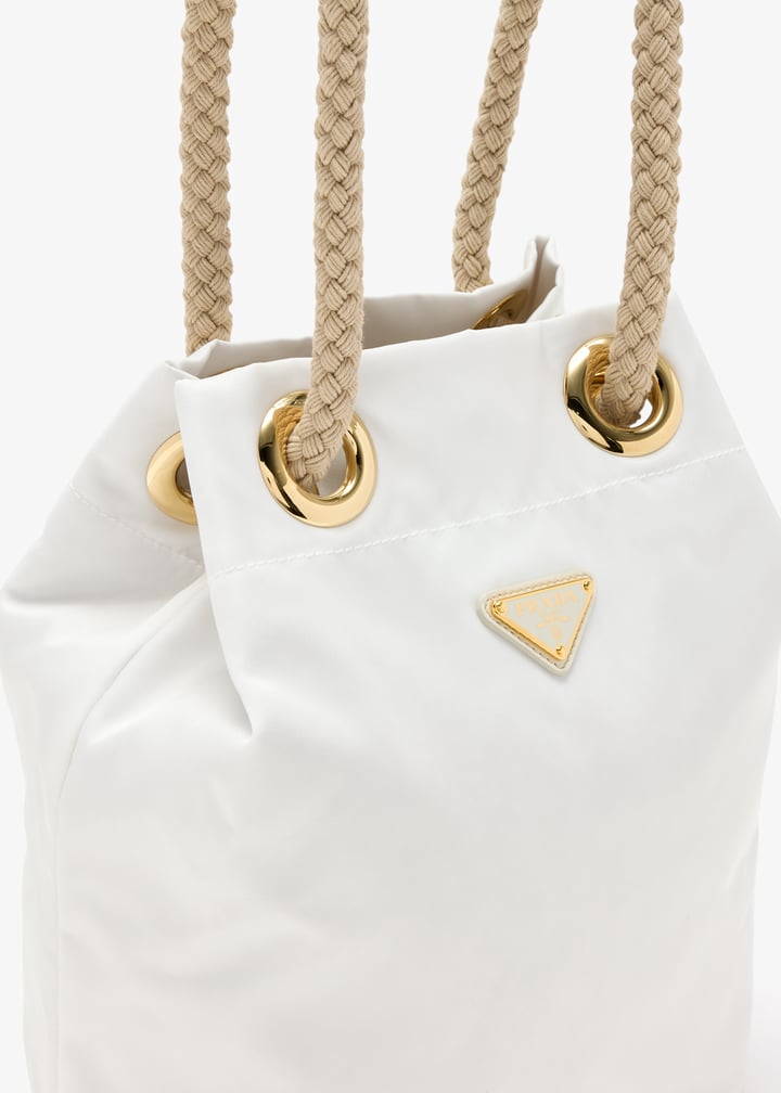 1be082ooo2hg8f0009v_5.jpg?ts=20260421020522