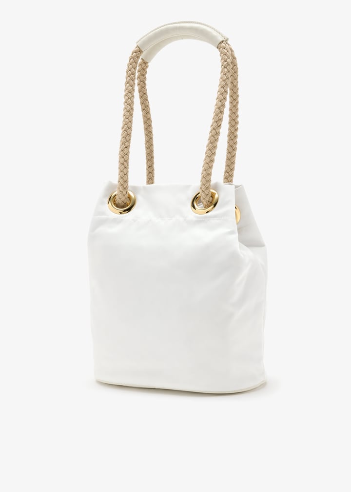 1be082ooo2hg8f0009v_6.jpg?ts=20260421020523