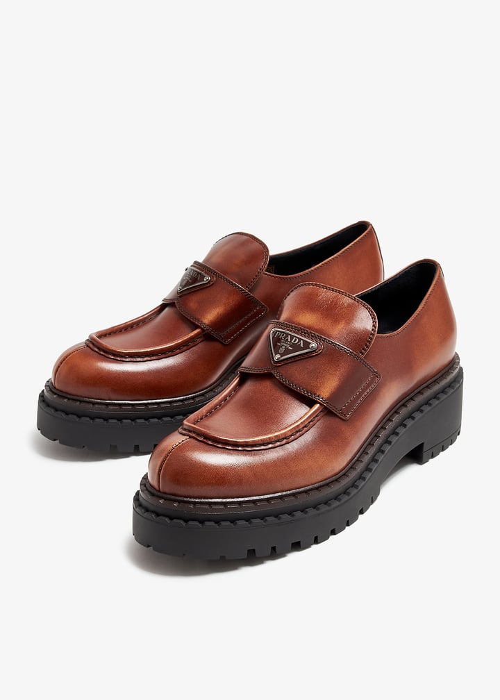 【関税&送料込】Prada Brown Leather Equal Loafers Prada Brushed Leather Loafers | Saks Fifth Avenue
