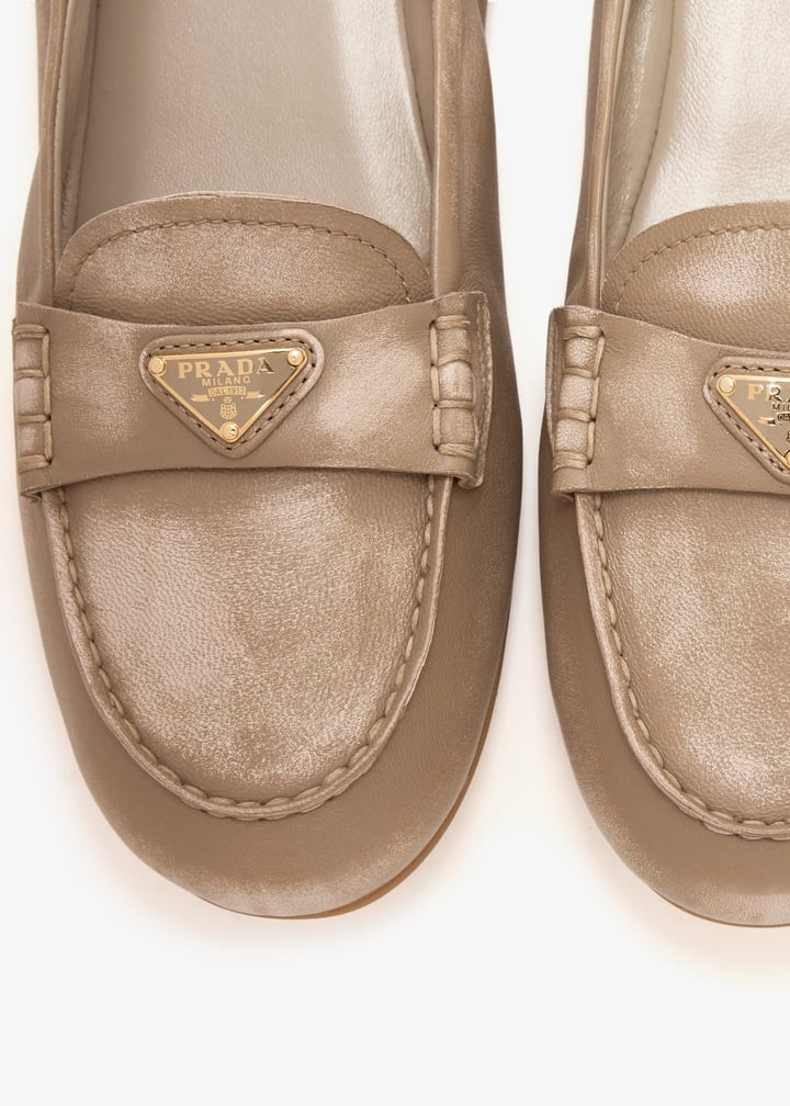 【送料&関税込】Prada Beige Nappa Leather Loafers Prada Nappa leather loafers for Women - Beige in UAE | Level