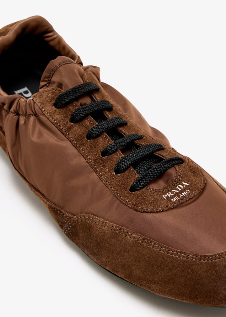 スニーカー Prada Brown Re-Nylon And Suede Collapse Sneakers Prada Brown Re-nylon And Suede Collapse Sneakers | italist
