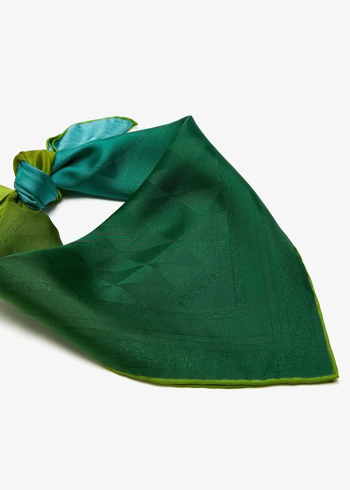 【関税込み】Green [PRADA] Silk scarf Green Lime Green Printed silk twill scarf 55x55 | PRADA