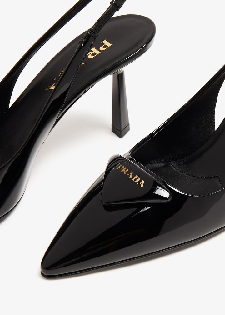 PRADA 新品 黒 ハイヒール 27869330_57518819_600.jpg