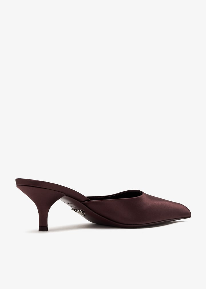 1i975nb055049f0007f_4.jpg?ts=20250219035018