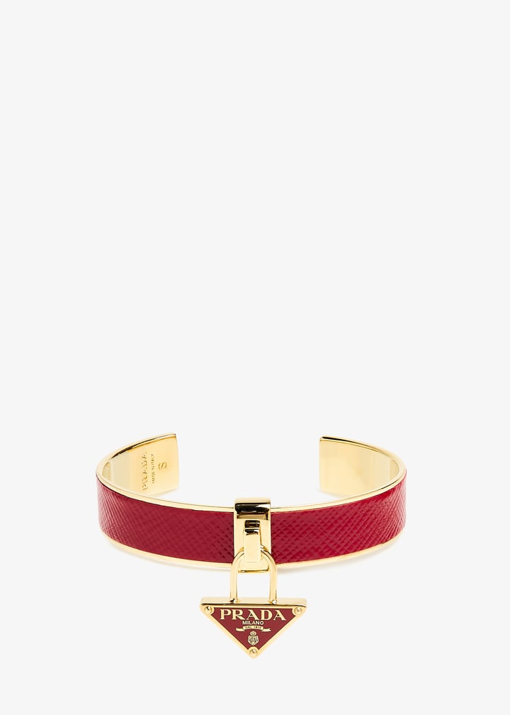 ☆韓国の人気☆【PRADA】☆Saffiano leather bracelet☆RED☆ Prada Saffiano Logo Bracelet Leather Red x Gold Color with