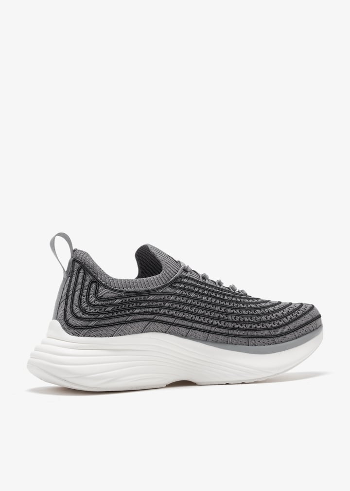 専用 APPPLLH APL TechLoom Zipline sneakers for Men - Black in Qatar