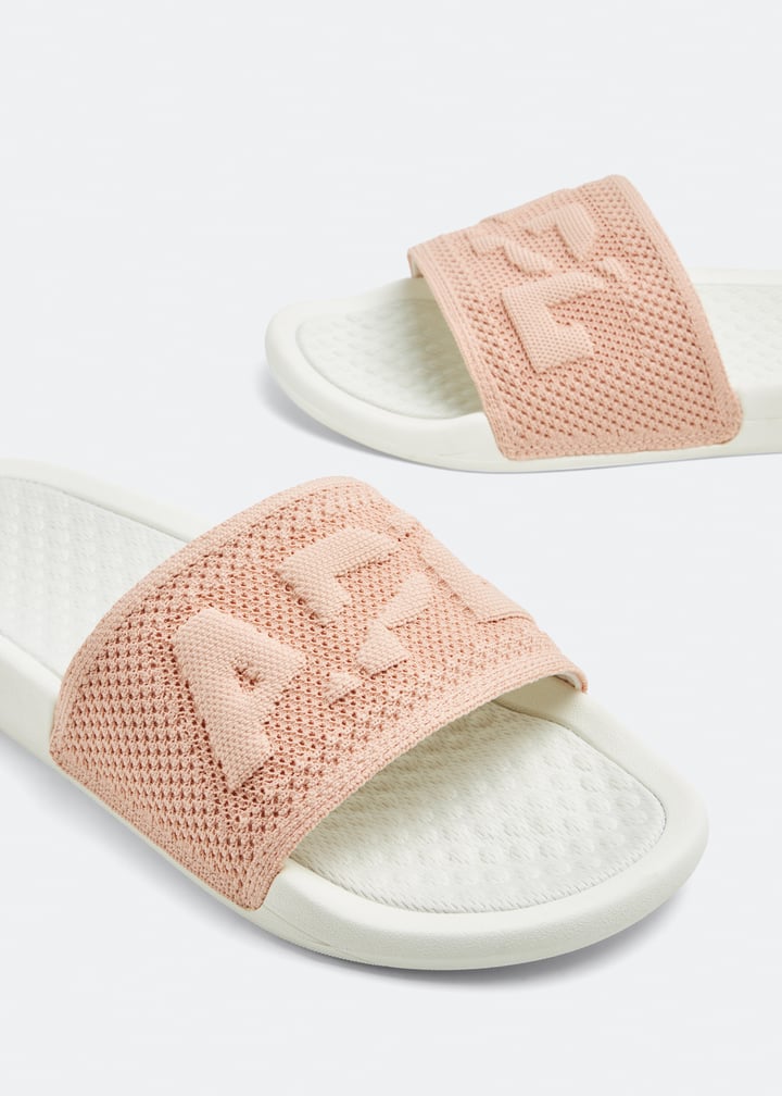 2-4-002-422-688_3.jpg?ts=20230310034522