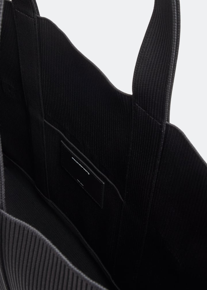 20223t01t-001_6.jpg?ts=20230330040012