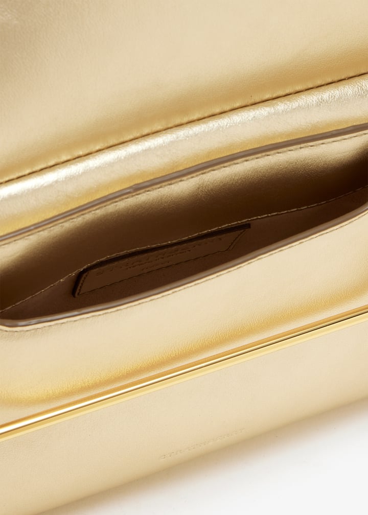 20261014032610-gold_7.jpg?ts=20251218021536