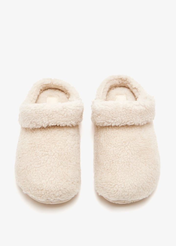 209386-160_7.jpg?ts=20251106031558