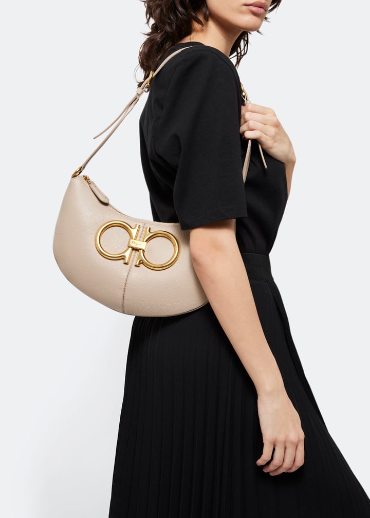 ショルダーバッグ・ポシェット FERRAGAMO Woman Shoulder bag Beige 219794 779064 011 FERRAGAMO: Shoulder bag woman - Beige | Ferragamo shoulder
