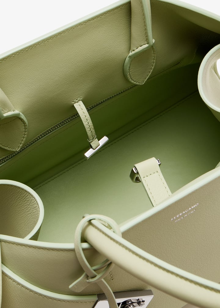 215608-773871_7.jpg?ts=20251010030535