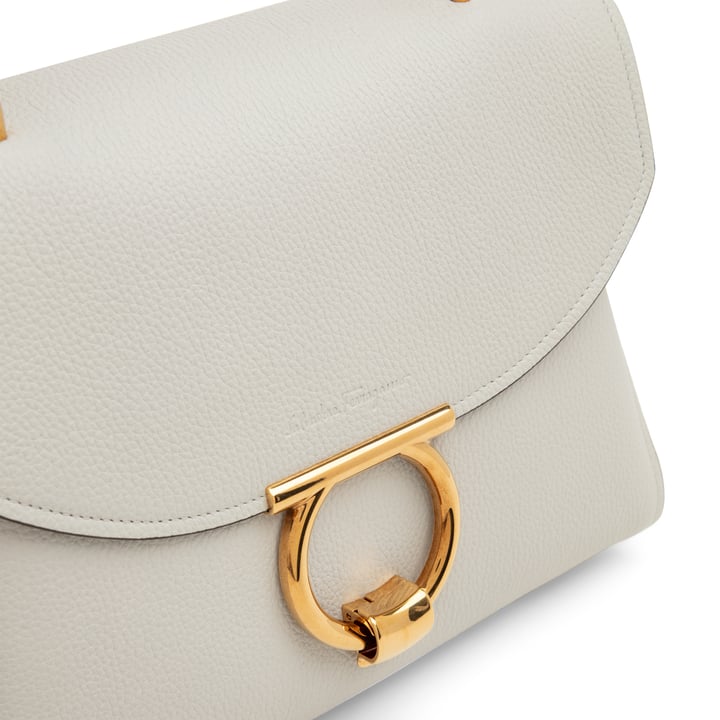 21h493-747873_3.jpg?ts=20220504174315